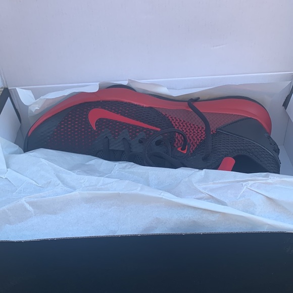 Nike LeBron Witness 4 - Picture 5 of 11